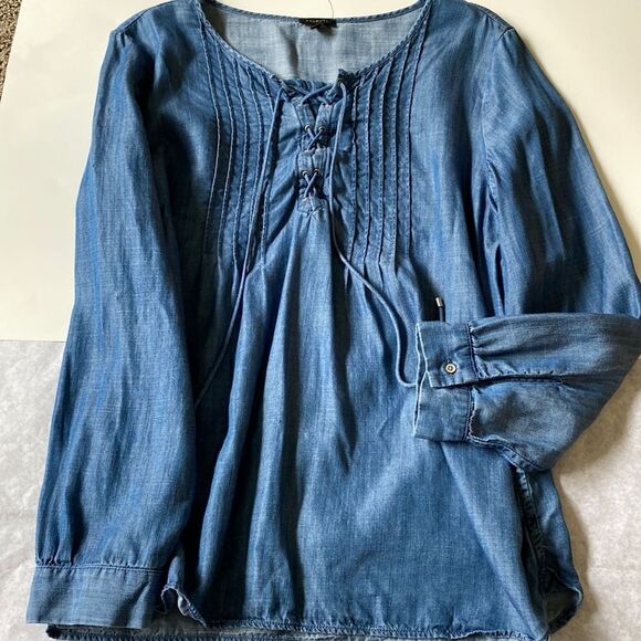 Talbots Tops - TALBOTS NWOT Tercel lyocell long sleeve tie crew neck chambray button cuff